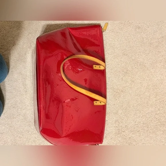 Louis Vuitton Bellevue GM Vernis
